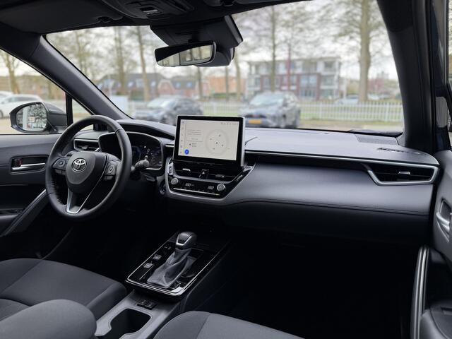 Toyota COROLLA Cross Hybrid 180 Dynamic | GEEN AFLEVERKOSTEN | Elektrische achterklep, Parkeersensoren, Dodehoekdetectie