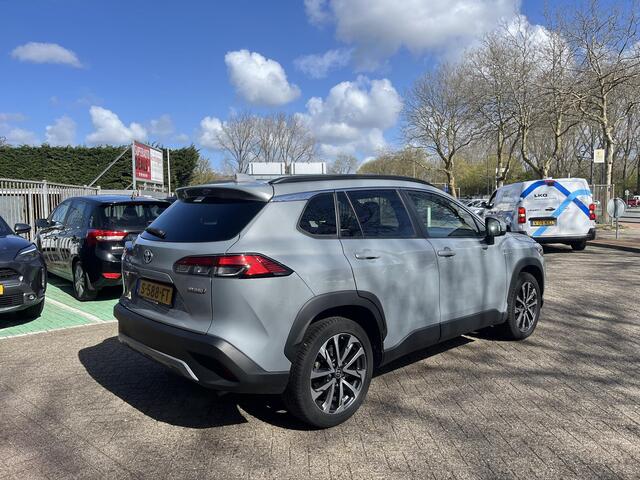 Toyota COROLLA Cross 2.0 High Power Hybrid First Edition | Apple Carplay/Android Auto | voorstoelen verwarmd | Elektrische kofferbak | BSM
