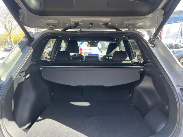 Toyota COROLLA Cross 2.0 High Power Hybrid First Edition | Apple Carplay/Android Auto | voorstoelen verwarmd | Elektrische kofferbak | BSM