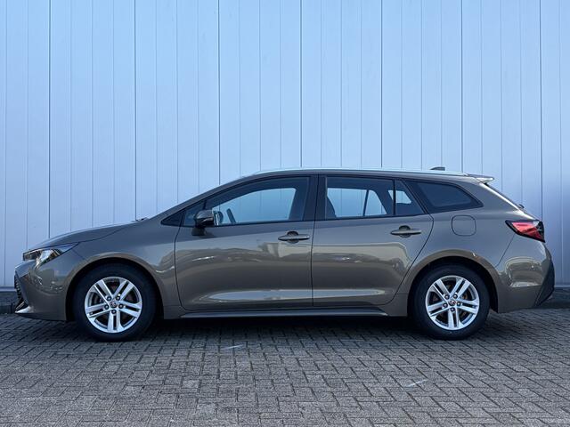 Toyota COROLLA Touring Sports 1.8 Hybrid Active NL Auto Trekhaak Dealer Onderhouden Navi Carplay Cruise