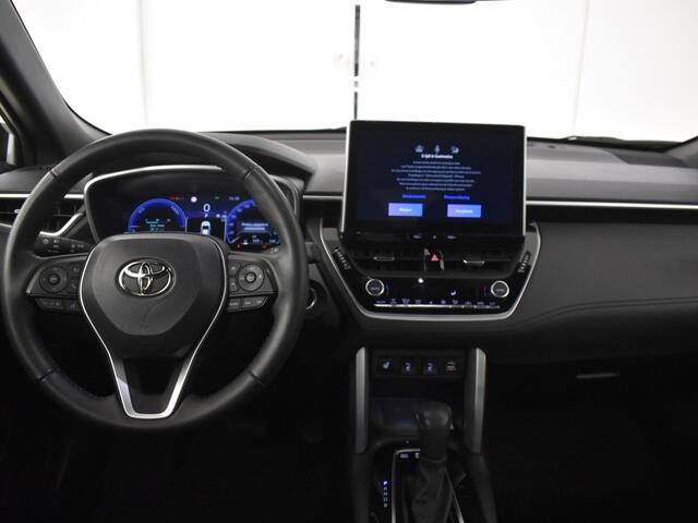 Toyota COROLLA Cross 2.0 HP Hybrid Style | Stoel+ stuurverwarmd | Adapt. cruise |