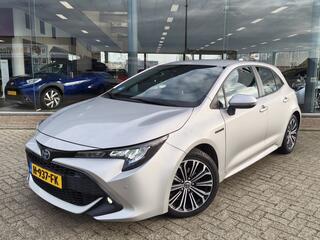toyota-corolla-1.8-hybrid-dynamic-