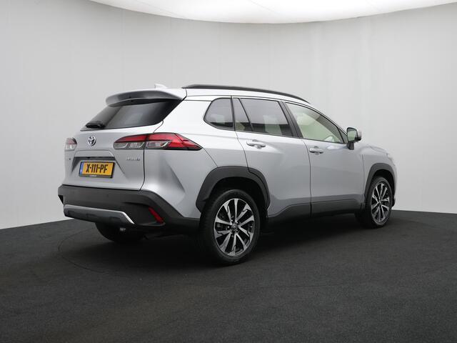 Toyota COROLLA Cross 2.0 High Power Hybrid First Edition | Stoelvewrwarming | Blind spot | Elektr. achterklep |