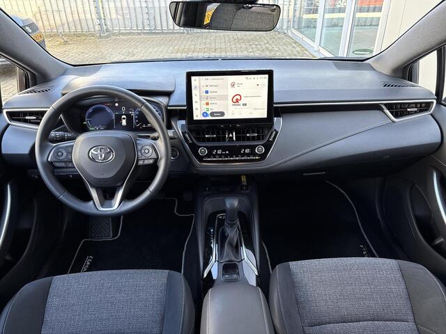 Toyota COROLLA Touring Sports Hybrid 140 Dynamic **TREKHAAK/ STOELVERWARMING/ ADAPTIEF CRUISE CONTROL**