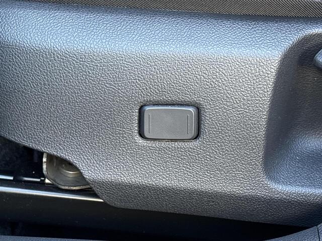 Toyota COROLLA Touring Sports Hybrid 140 Dynamic **TREKHAAK/ STOELVERWARMING/ ADAPTIEF CRUISE CONTROL**