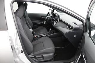 toyota-corolla-touring-sports-1.8-h