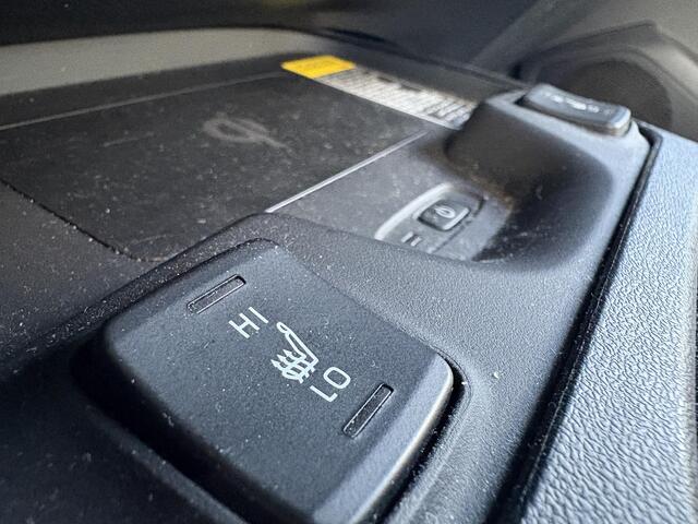 Toyota COROLLA Touring Sports 1.8 Hybrid Dynamic | Dealeronderhouden | Achteruitrijcamera | Keyless | Stoelverwarming