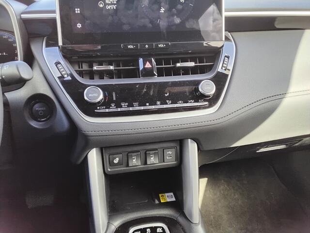 Toyota COROLLA Cross Hybrid 140 Style elektrische achterklep