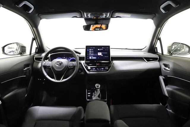 Toyota COROLLA Cross Hybrid 140 Dynamic, Trekhaak, Stuur & Stoelverwarming, BSM!