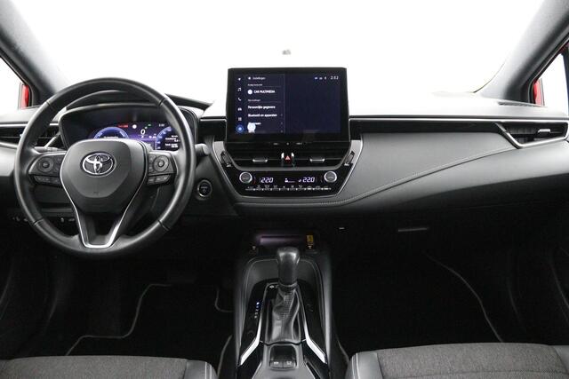 Toyota COROLLA Touring Sports Hybrid 140 Dynamic | Trekhaak | Electrische achterklep | Parkeersensoren | Stoelverwarming |