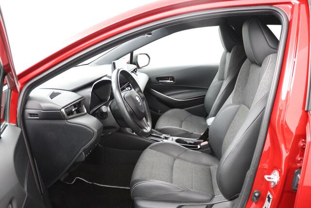 Toyota COROLLA Touring Sports Hybrid 140 Dynamic | Trekhaak | Electrische achterklep | Parkeersensoren | Stoelverwarming |