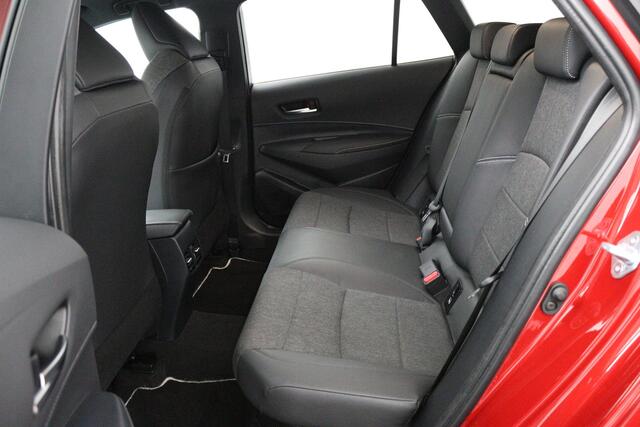 Toyota COROLLA Touring Sports Hybrid 140 Dynamic | Trekhaak | Electrische achterklep | Parkeersensoren | Stoelverwarming |