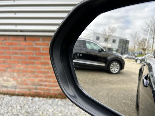 Toyota COROLLA Touring Sports 2.0 Hybrid Executive | Dealer onderhouden | Automaat | JBL | Stoelverwarming |