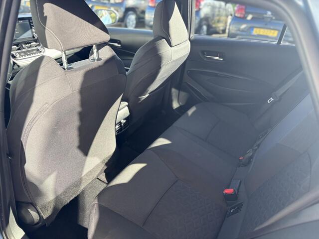 Toyota COROLLA Touring Sports 1.8 Hybrid Dynamic | Dealeronderhouden | Achteruitrijcamera | Keyless | Stoelverwarming