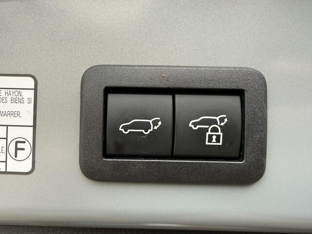 Toyota COROLLA Cross Hybrid 140 Style