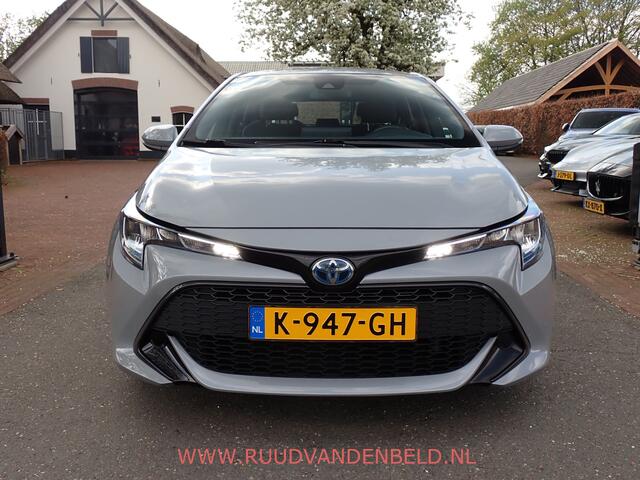 Toyota COROLLA 1.8 Hybrid Business CAMERA / CARPLAY / TREKHAAK / ACC