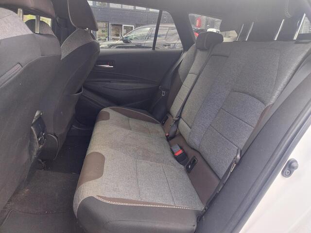 Toyota COROLLA Touring Sports 1.8 Hybrid TREK | Navigatie | Aut.Kofferklep | Trekhaak |