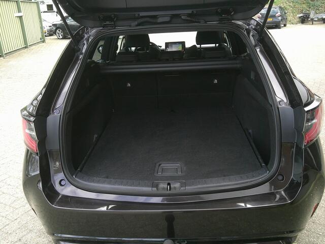 Toyota COROLLA Touring Sports 1.8 Hybrid Business Plus Trekhaak