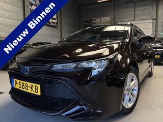 toyota-corolla-touring-sports-1.8-h