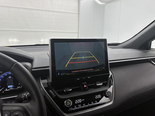 Toyota COROLLA Cross Hybrid 200 Dynamic Limited + | Stuur en stoelverwarming | Electrische achterklep bediening | Onderweg-naar-dealer