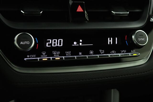 Toyota COROLLA Cross Hybrid 200 Style | Adaptive Cruise Control | Achteruitrijcamera | Apple Carplay | Android Auto | Trekhaak | Stoelverwarming | All season banden |