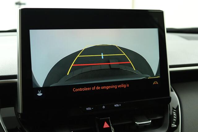 Toyota COROLLA Cross Hybrid 200 Style | Adaptive Cruise Control | Achteruitrijcamera | Apple Carplay | Android Auto | Trekhaak | Stoelverwarming | All season banden |
