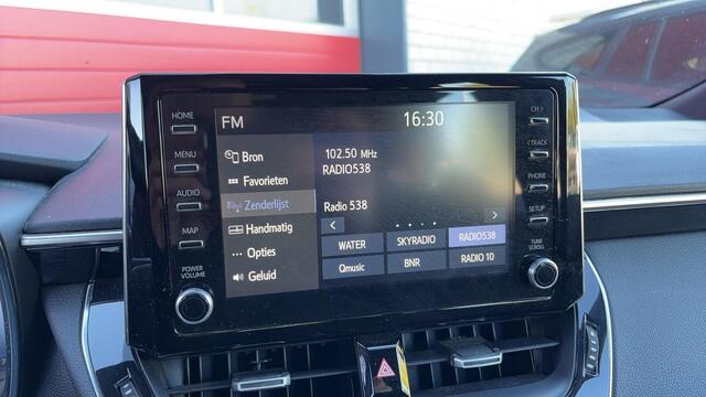 Toyota COROLLA Touring Sports 1.8 Hybrid Business CAMERA / FULL LED / CARPLAY / CLIMA / ACC / DAB+ / NL-AUTO