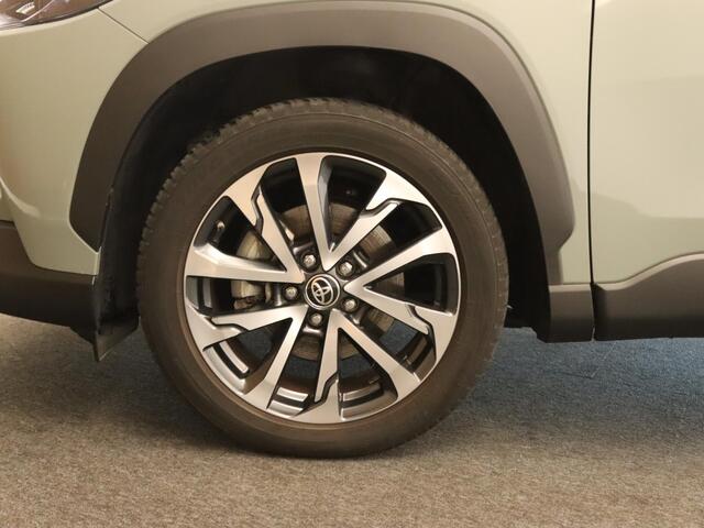 Toyota COROLLA Cross Hybrid 140 Style - ORIGINEEL NEDERLANDSE AUTO - AFKOMSTIG VAN 1E EIGENAAR - NAVIGATIE - ELEKTRISCHE ACHTERKLEP - LENDENSTEUN BESTUURDERSSTOEL - VOORSTOELEN VERWARMD - DODEHOEK DETECTIE - KEYLESS ENTRY/ START - 18 INCH LICHT METALEN VELGEN
