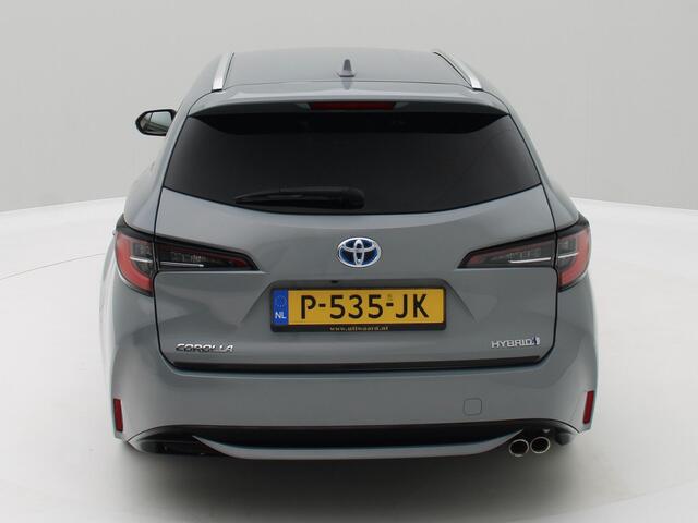 Toyota COROLLA Touring Sports 2.0 Hybrid Dynamic Sport Camera.