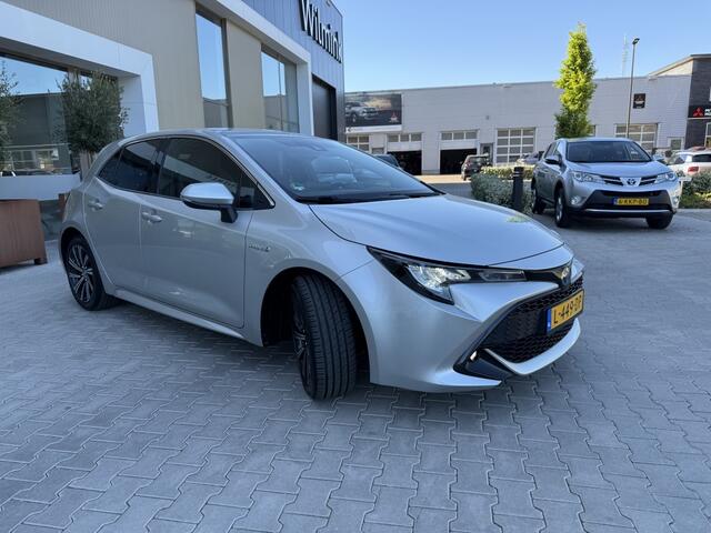 Toyota COROLLA 1.8 Hybrid Dynamic | Trekhaak | Stoelverwarming | Camera |
