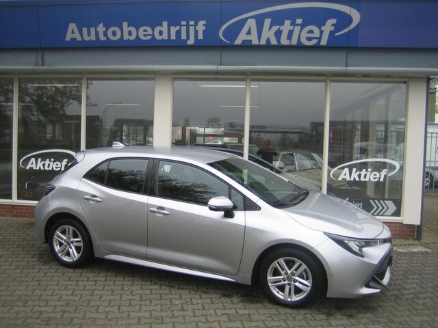 Toyota COROLLA 1.8 Hybrid Dynamic Navi Business Pack