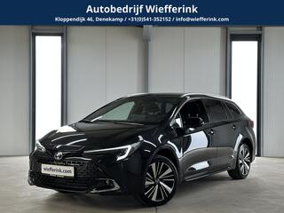 toyota-corolla-touring-sports-hybri