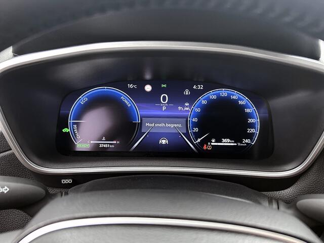 Toyota COROLLA Cross 1.8 Hybrid 140 Team D I Stoel-en stuurverwarming I Voorruitverwarming I Elektrische achterklep I
