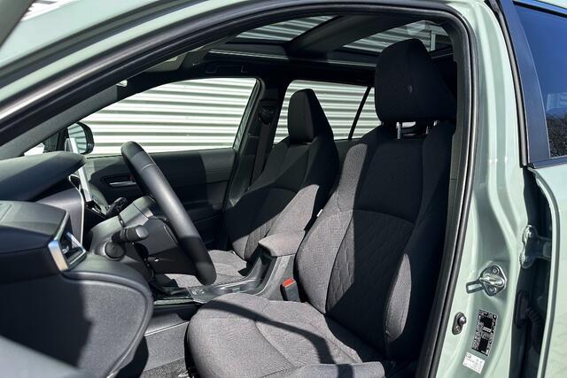 Toyota COROLLA Cross Hybrid 200 Advent. / Pano / 4X4