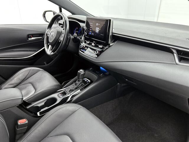 Toyota COROLLA Touring Sports 2.0 Hybrid Executive | Schuif / Open dak | Leder | JBL | Stoel + Stuur verwarming | BLindspot | PDC rondom | Onderweg-naar-dealer
