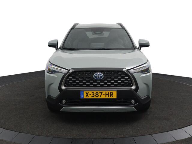 Toyota COROLLA Cross 2.0 High Power Hybrid First Edition | Origineel NL | Parkeersensoren Rondom | Navigatie | Draadloos telefoonlader |