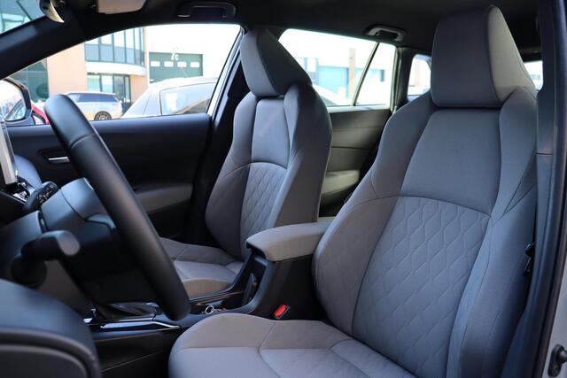 Toyota COROLLA Cross Hybrid 140 Style Limited, Blind Spot stuur- en stoelverwarming