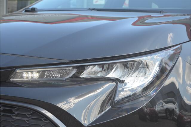 Toyota COROLLA Touring Sports 1.8 Hybrid stationcar....12 mnd. gar....
