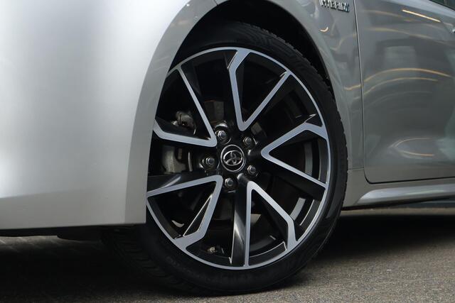 Toyota COROLLA Touring Sports 1.8 Hybrid Active / Carplay / Camera / DAB