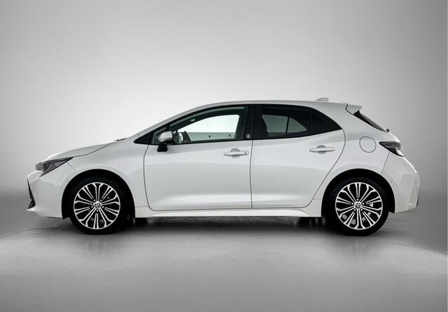 Toyota COROLLA 1.8 Hybrid Dynamic | Parkeersensoren Voor en Achter |