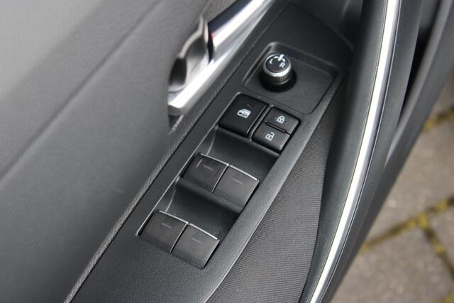 Toyota COROLLA 1.2 Turbo Active Clima/AppleAndroid/NL Auto!!