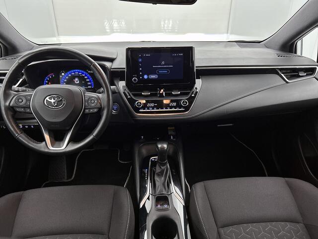 Toyota COROLLA 1.8 Hybrid Dynamic 2e set winterbanden + lichtmetalen velgen op 4e etage