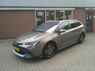 toyota-corolla-touring-sports-trekh