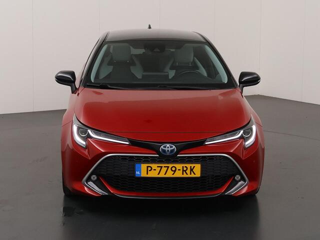 Toyota COROLLA 1.8 Hybrid Business Edition | Trekhaak | Navigatie | Parkeercamera | Stoelverwarming | Apple Carplay/Android Auto | Cruise Control Adaptief | LED | HUD |