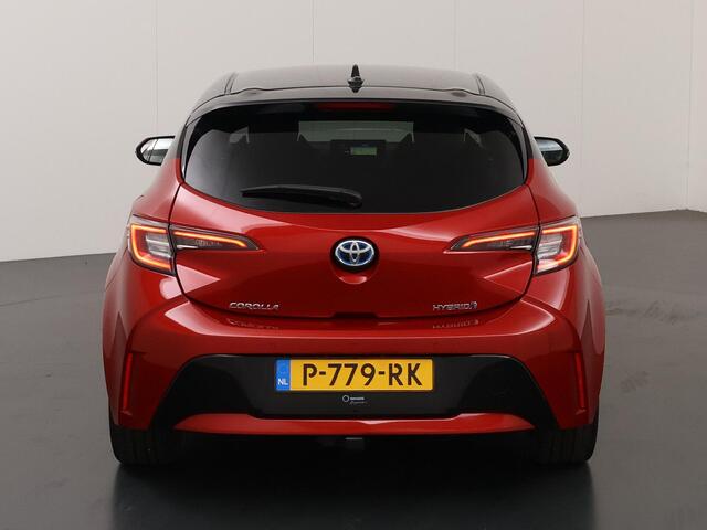 Toyota COROLLA 1.8 Hybrid Business Edition | Trekhaak | Navigatie | Parkeercamera | Stoelverwarming | Apple Carplay/Android Auto | Cruise Control Adaptief | LED | HUD |