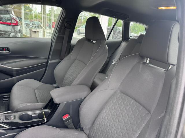 Toyota COROLLA Touring Sports 1.8 Hybrid Business