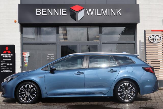 Toyota COROLLA Touring Sports 1.8 Hybrid First Edition Trekhaak | AllSeasons | Carplay