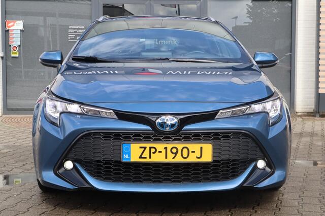 Toyota COROLLA Touring Sports 1.8 Hybrid First Edition Trekhaak | AllSeasons | Carplay