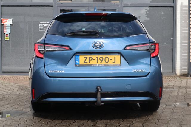 Toyota COROLLA Touring Sports 1.8 Hybrid First Edition Trekhaak | AllSeasons | Carplay