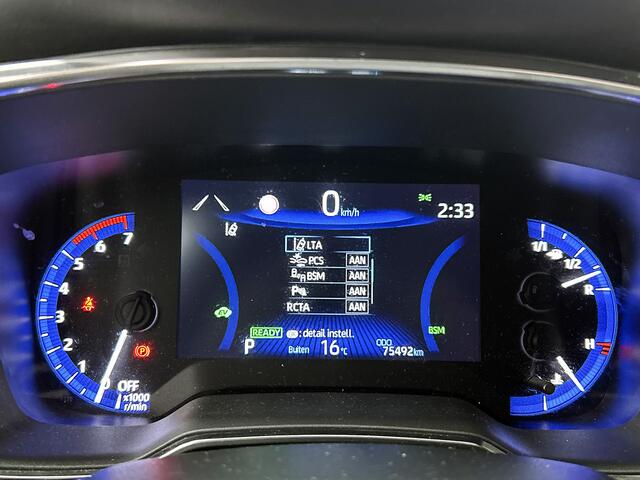 Toyota COROLLA 1.8 Hybrid Dynamic 2e set winterbanden + lichtmetalen velgen op 4e etage